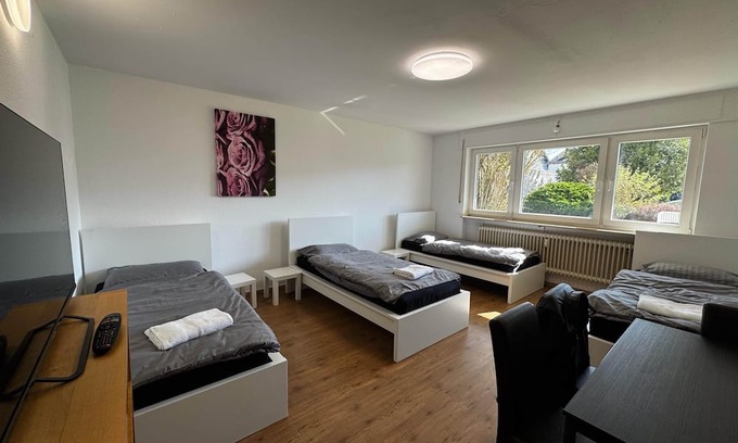 Niedernhausen Apartment | Apartment Niedernhausen 60 sqm 7 single beds Parking space