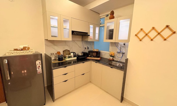Sanganer Apartment | Couple Canvas—Luxurious 1-BHK Peaceful Apartment