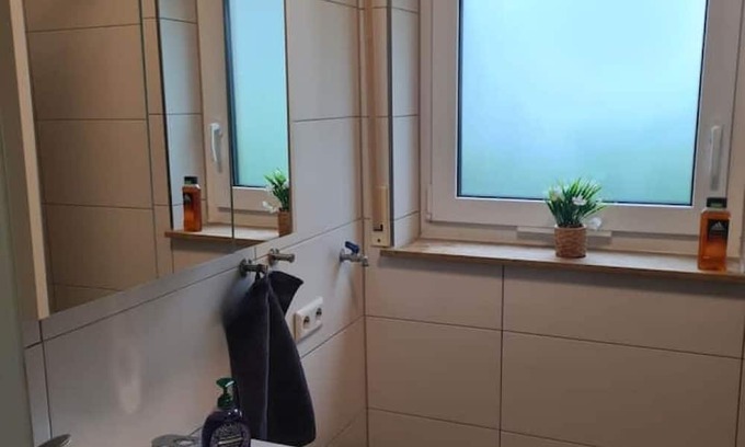 Hofherrnweiler Apartment | WellandHome - Business apartment - 4 single beds