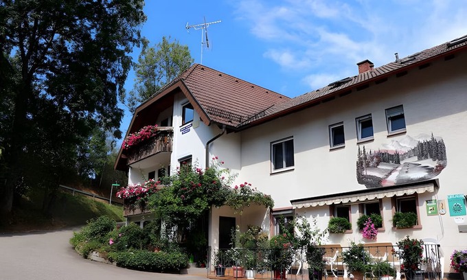 Freiamt Apartment | Apartment 'No. 3 Schwalbe' with Shared Terrace, Shared Garden and Wi-Fi