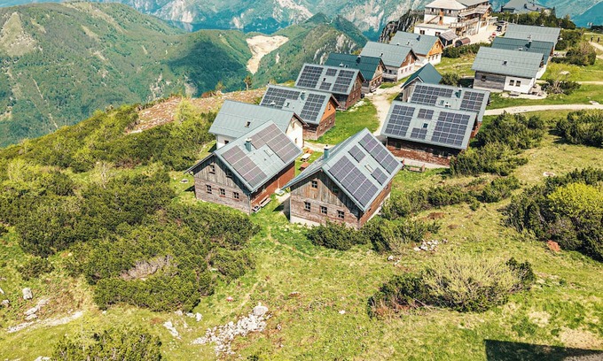 Ebensee House | Chalet Traunstein | Sauna | Kitchen | Mountain