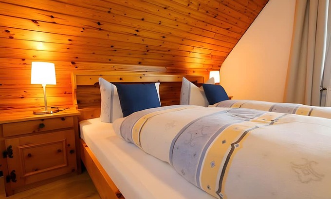 Weirle Apartment | Apartment 'Enzian' with Mountain View, Shared Garden and Wi-Fi