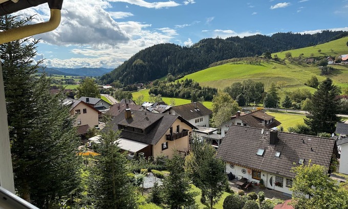 Oberharmersbach Apartment | Apartment 'Kleine Auszeit' with Mountain View, Private Terrace and Wi-Fi