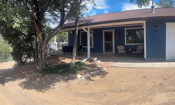 Zuzax House | Serene 2-bedroom house with fitness room in Tijeras