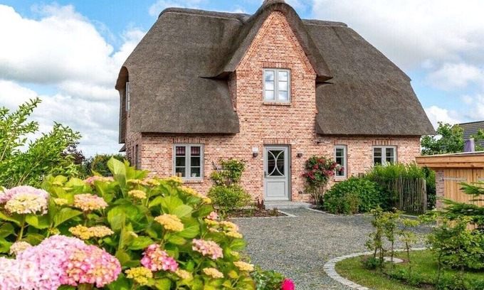 Utersum House | Holiday home with 2 bedrooms