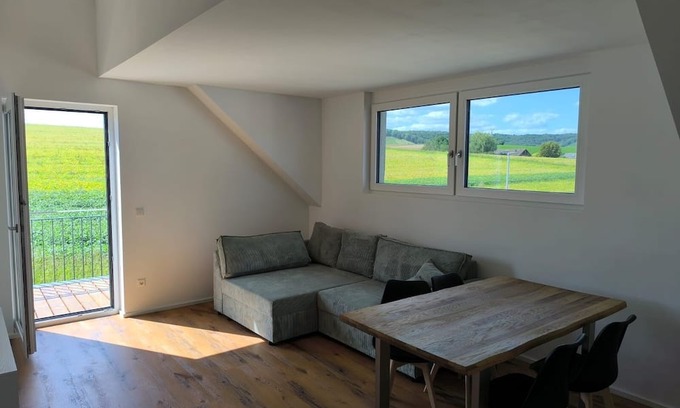 Eberstadt Apartment | Quiet apartment in a top location in Eberstadt (74246)