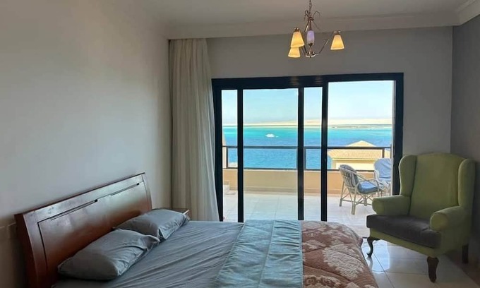 Sheraton Road -Sakkala Apartment | Sea view Honeymoon Apartment Hurghada