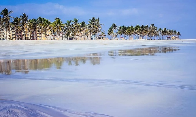Salalah Hotel | Relaxing Beach Stay! Free Parking, Onsite Swimming Pool, Gym & Spa Access!