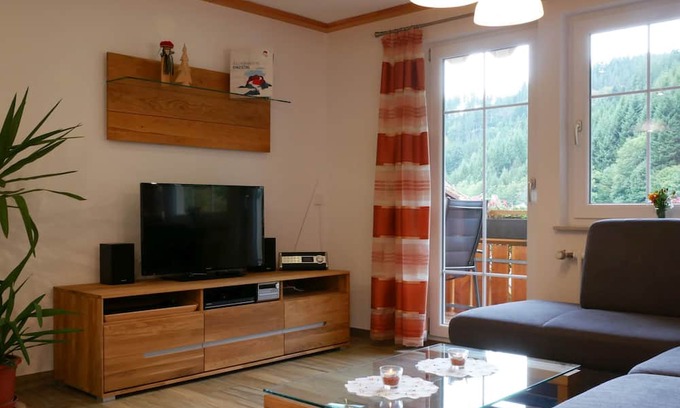 Wolfach - Saint Roman Apartment | Apartment 'Eulennest' with Shared Pool, Private Terrace and Wi-Fi