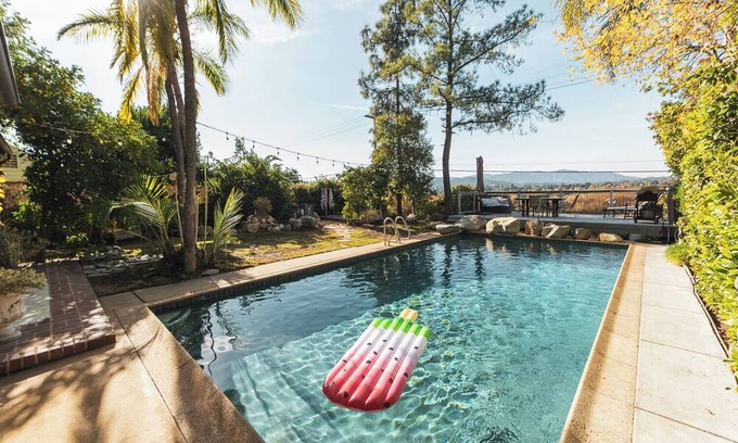 North Arroyo House | Scenic Villa W/Pool, Hot tub&Amazing Views of NASA