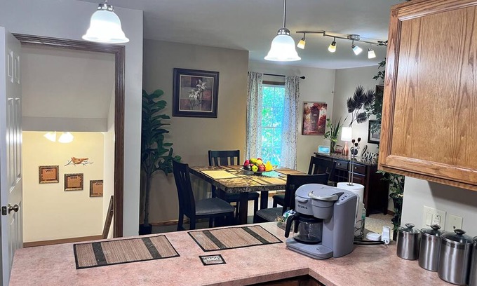 Poland Condo | 3-bedroom condo in beautiful Poland with 3 full bathrooms and 1 half bath.