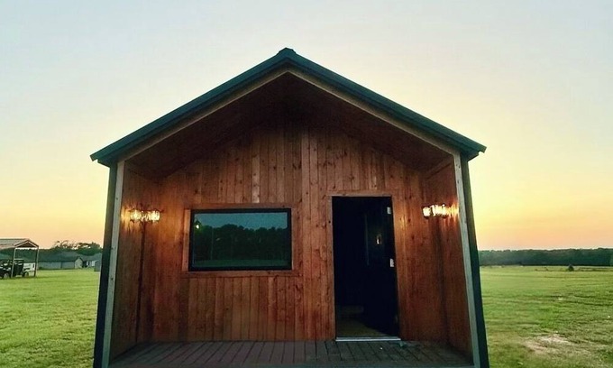 Athens Cottage | Emerald Homestead Cabin located near Lake Athens