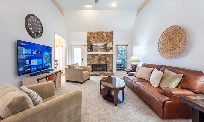 Cartersville House | 530 Waterford Drive, Cartersville