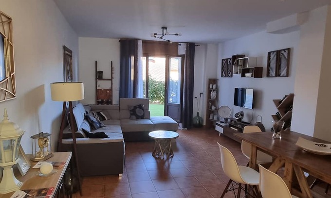 Sojuela Apartment | Wood, Wine and Golf.