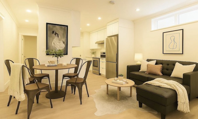 Kerrisdale Apartment | Comfortable 2BR Basement Suite | Great Location