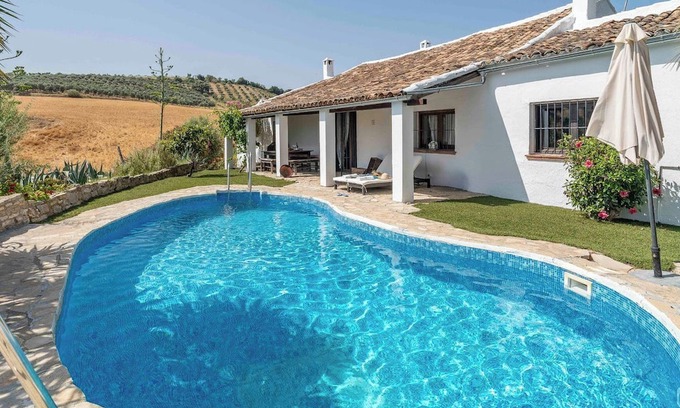 Algodonales Villa | Casa Madrigueras Algodonales by Ruralidays