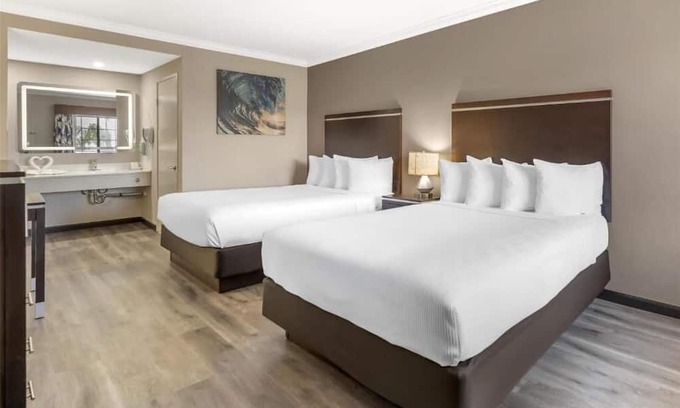 North Redondo Hotel | Comfortable Stay Near Top California Attractions – Ideal for Family Adventures!