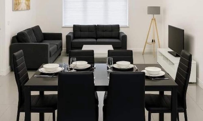 Leavesden House | Flexistay hub at Watford (Double Room with Private Bathroom)