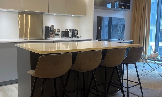 Convention Quarter Apartment | Stylish & Comfy 1-Bed Apartment in Central Birmingham
