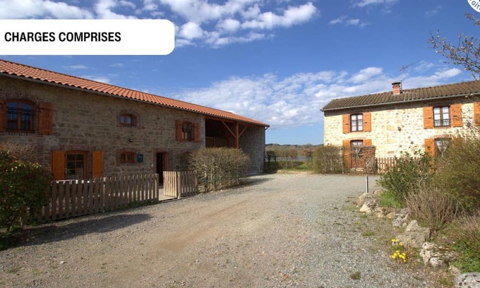 Les Salles Cottage | Domaine de la Plagnette - Cottages for 15, Terrace and Pets allowed