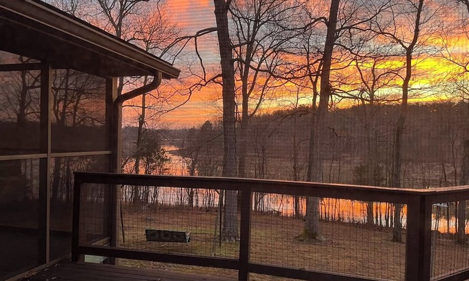 Falls of Rough House | Hideaway large ranch by Rough River
