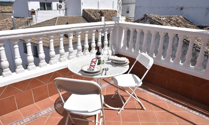 Setenil de las Bodegas House | Alojamiento Rural El Aroma del Dulce en Setenil de las Bodegas Casa Centrica
