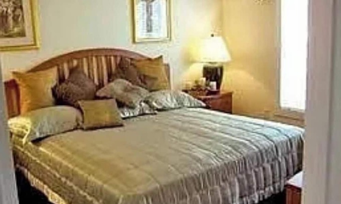 Lackey Resort | Charming 2-bedroom resort with fitness room, WiFi in wonderful Williamsburg