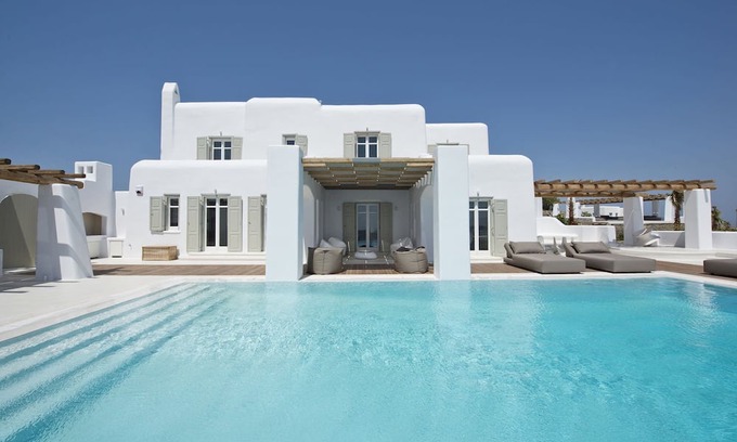 Tourlos Villa | My Rental Homes - Villa Zinovia with private pool and sea view
