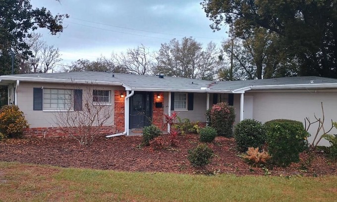 Pine Hills House | 4-bedroom house in fantastic Orlando with AC, WiFi