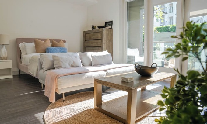 Santa Ana Apartment | Modern studio apartment with roof top, WiFi, AC in enjoyable Irvine