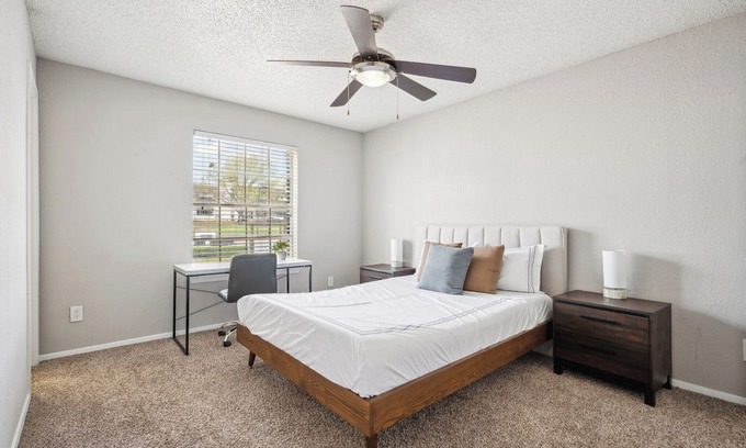 Bedford Apartment | 3001 Crystal Springs 721 I Spacious 2 Bed 12Bath