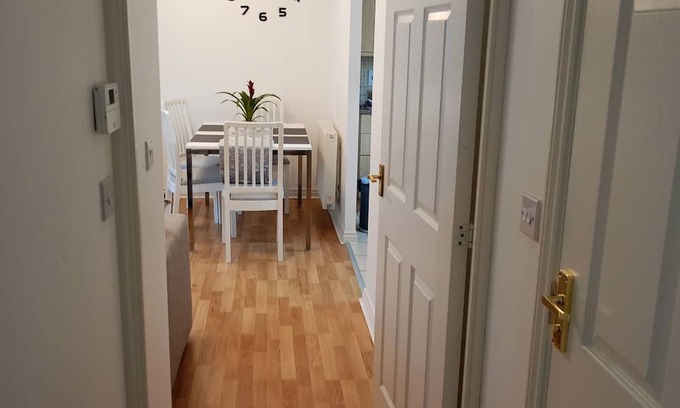 Cambridge Apartment | Bijou Nest - Family & Friends