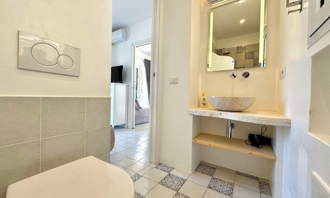 Torre di Bari Apartment | " Villa Rosa On The Beach "