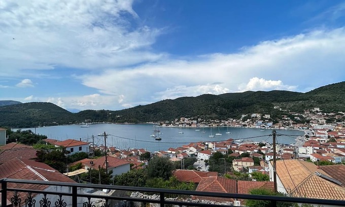 Vathy House | 3-bedroom house in charming Ithaki with AC, WiFi. Live the Greek dream