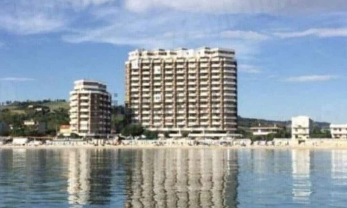 Porto Potenza Picena Apartment | [Seaside Vacation] Elegant & Charming