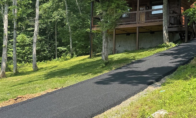 Dandridge Apartment | Cabin in the woods!