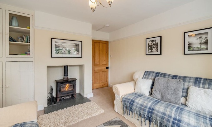 Ravenglass House | Eskholme Lodge - Three Bedroom House, Sleeps 6