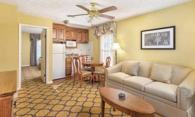 Williamsburg Apartment | Beautiful Williamsburg VA - 1 bedroom suite